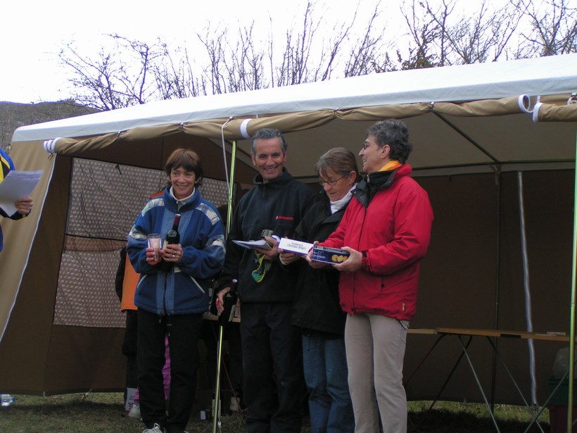 gal/IR_Bezaudun/Podium_Veterans3.JPG